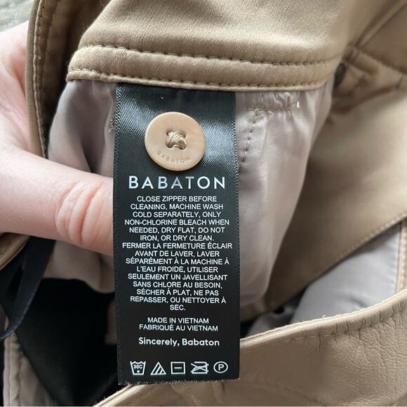 Aritzia Babaton Vegan Faux Leather Pants in Gold Camel Size 00 - Picture 4 of 6